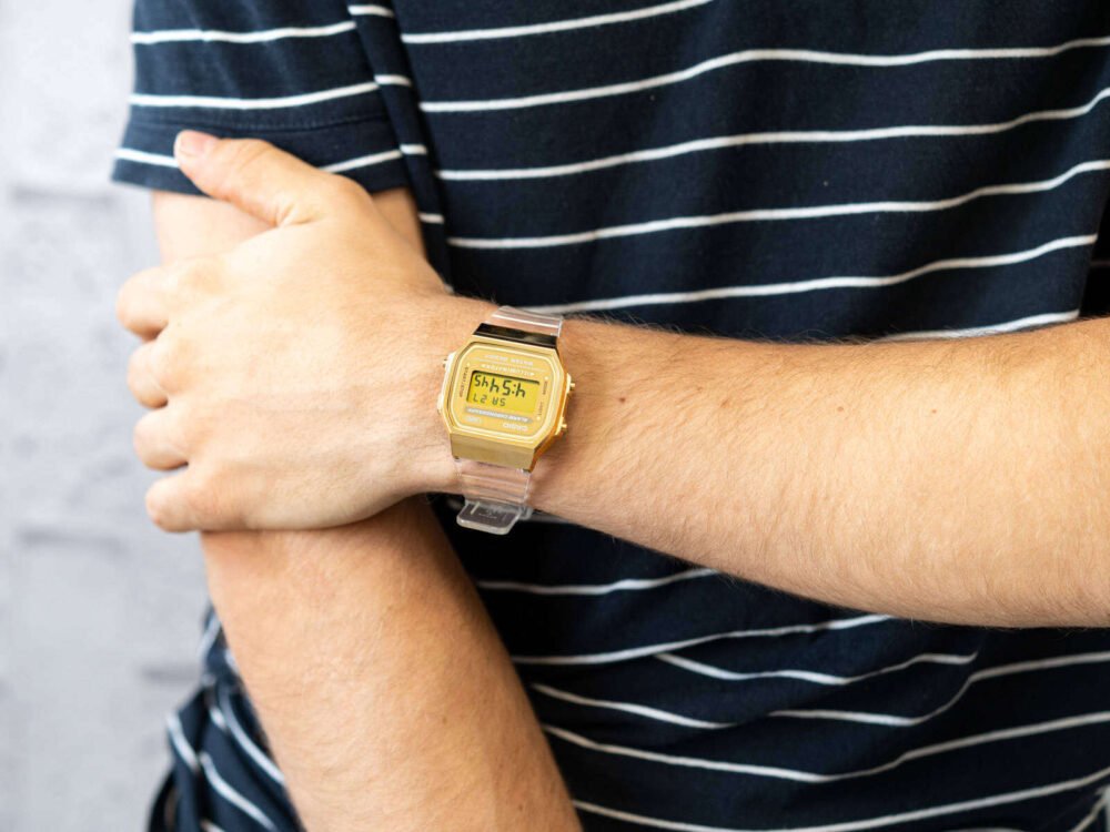 Casio Retro Gold Transparent  |  كاسيو ذهبية شفاف - Image 8