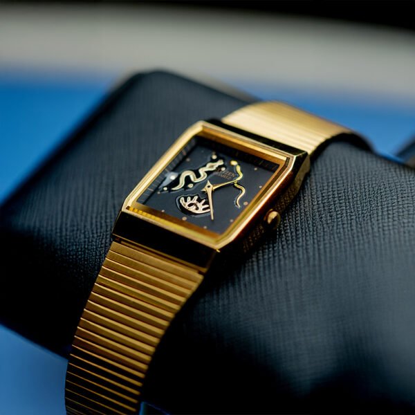 Alternative view of Vintage 1980 Citizen Golden Venom | ساعة سيتيزن فنتج 1980 – إصدار “السمّ الذهبي”